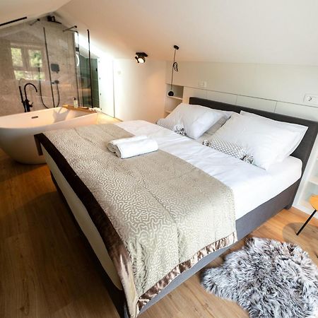Apartments Kras 24 With Pool Sezana Bagian luar foto