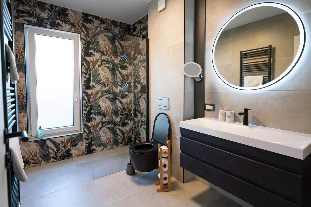 Apartments Kras 24 With Pool Sezana Bagian luar foto